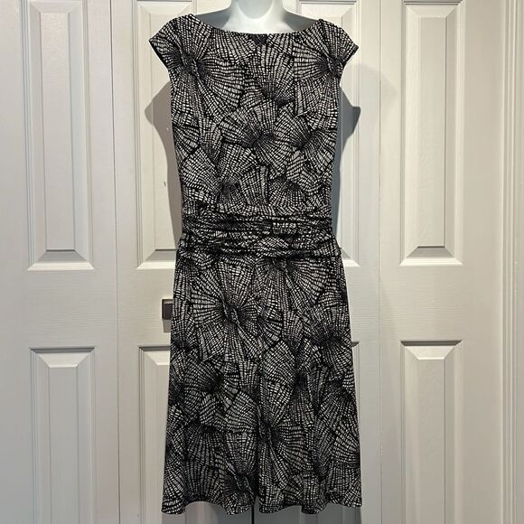 Evan-Picone Black/Cream Sleeveless Crew‎ Neck Dress Size 8 NWOT - Picture 7 of 13